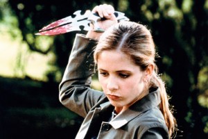 BUFFY THE VAMPIRE SLAYER, Sarah Michelle Gellar, 1997-03. TM and Copyright (c) 20th Century Fox Film Corp. All Rights Reserved. Courtesy: Everett Collection"